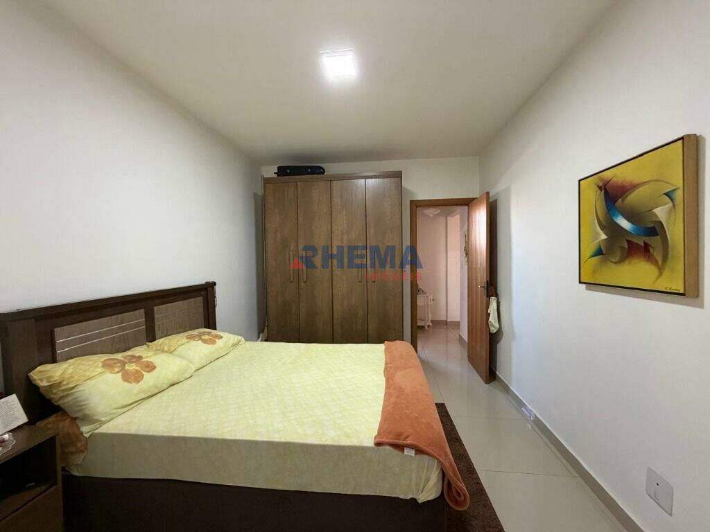 Apartamento à venda no Embaré: 