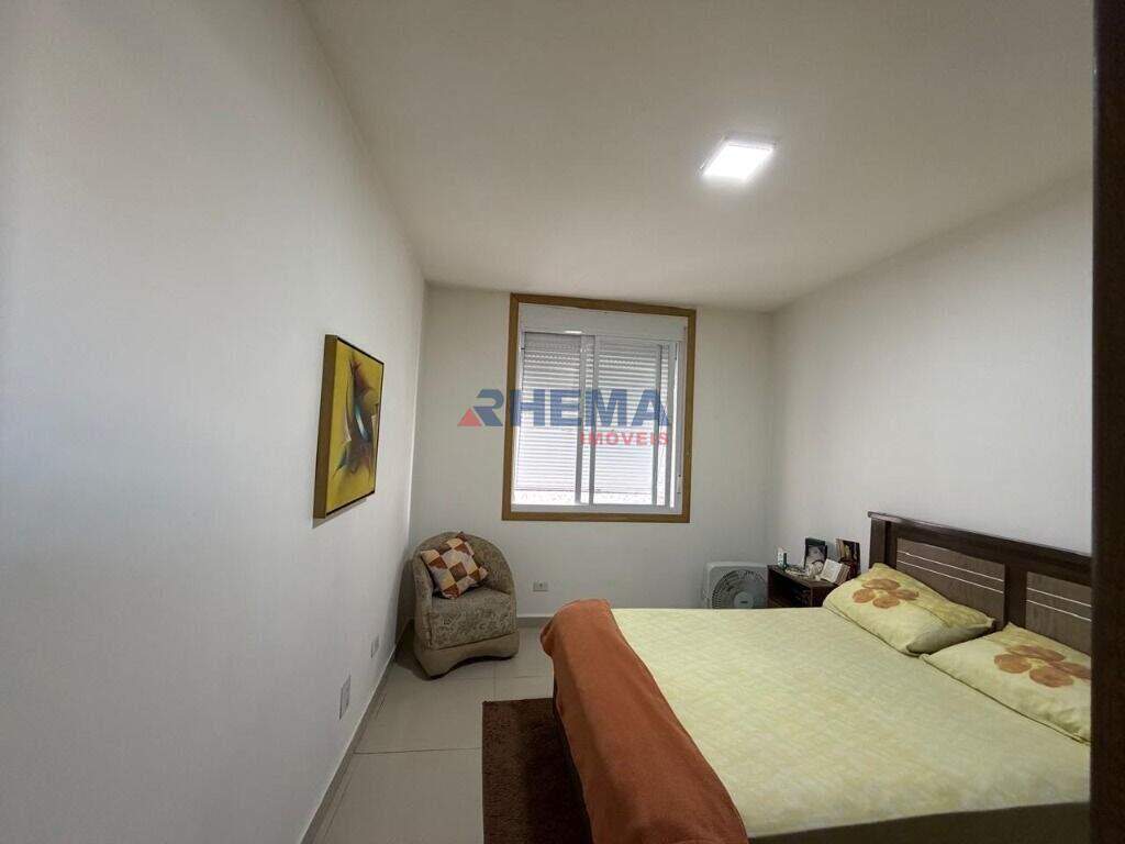 Apartamento à venda no Embaré: 