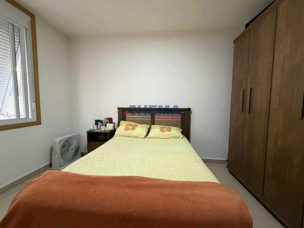 Apartamento à venda no Embaré: 