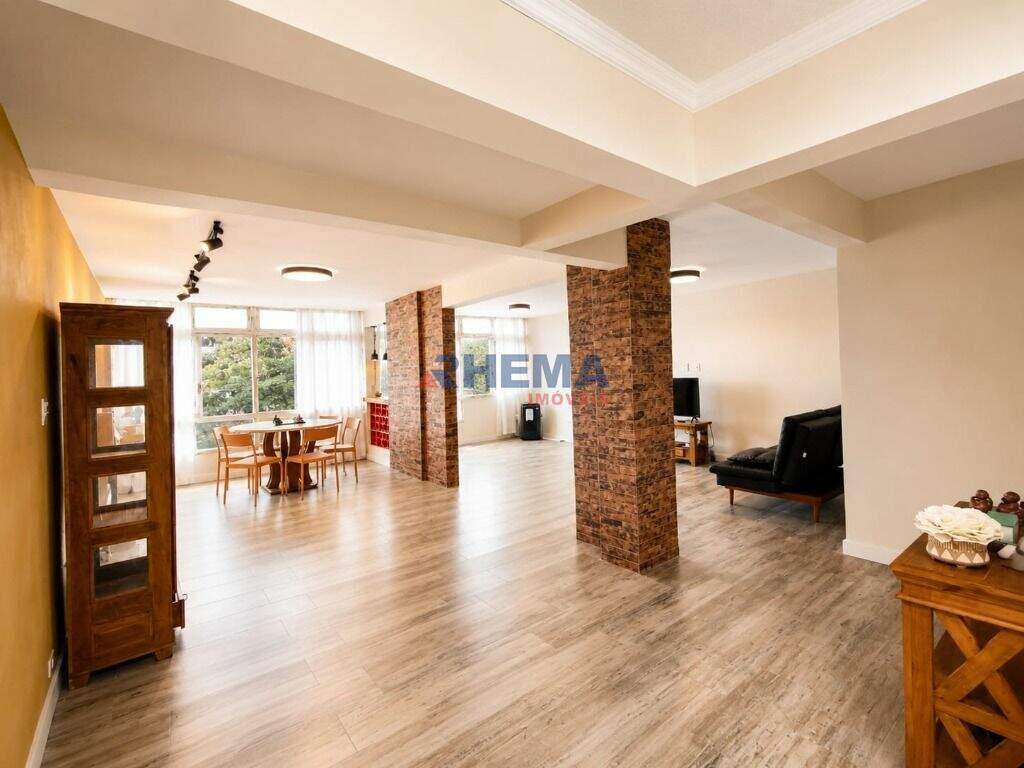 Apartamento à venda no Boqueirão: 