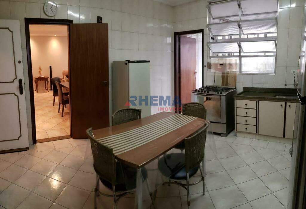 Apartamento à venda no Ponta da Praia: 