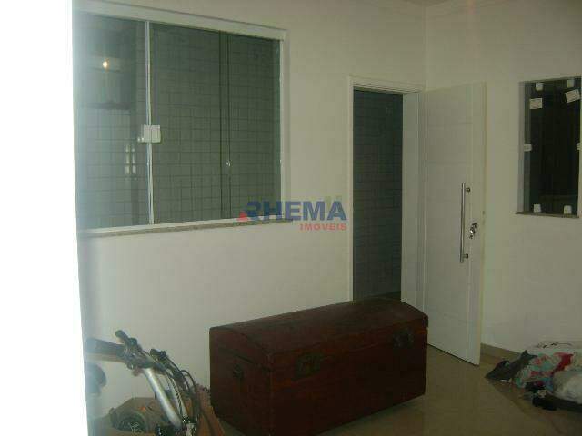 Casa à venda no Embaré: 