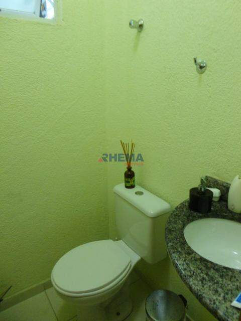 Sobrado à venda no Aparecida: 