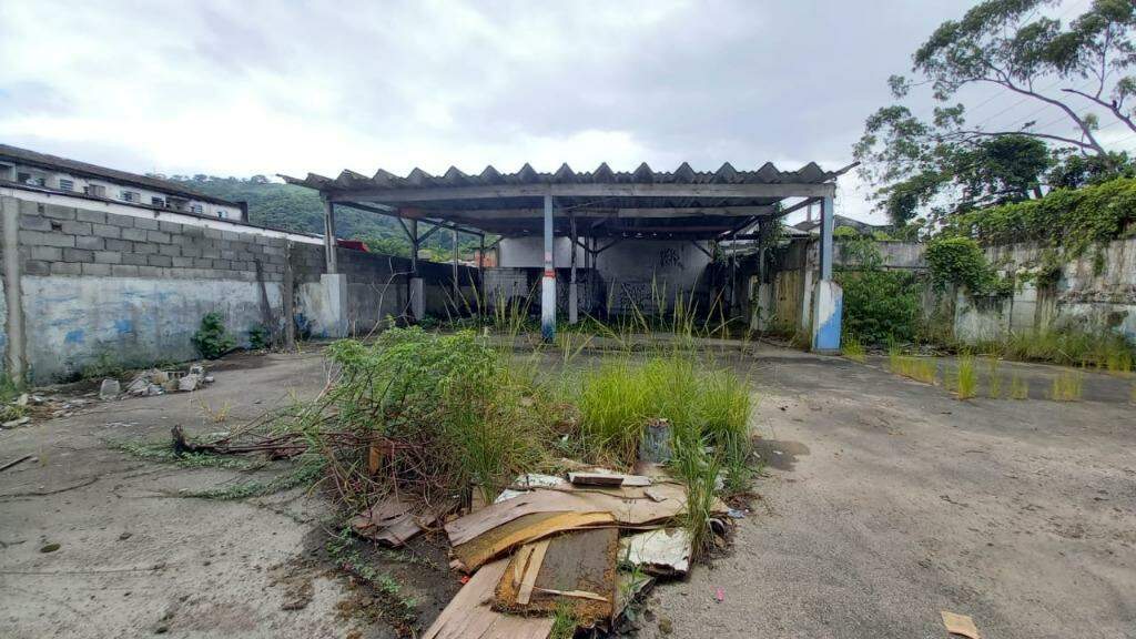 Terreno à venda no Saboó: 