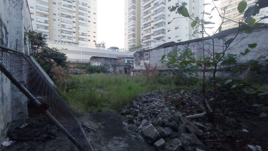 Terreno à venda no Vila Belmiro: 