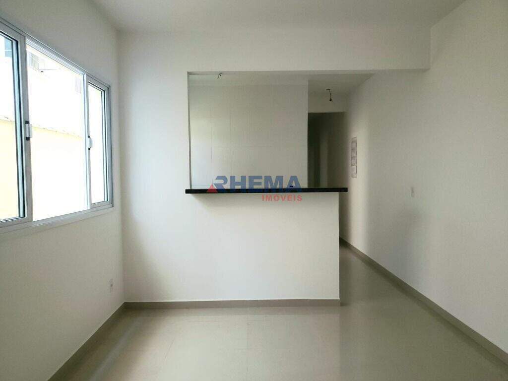 Sobrado à venda no Embaré: 