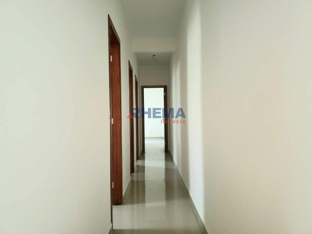 Sobrado à venda no Embaré: 