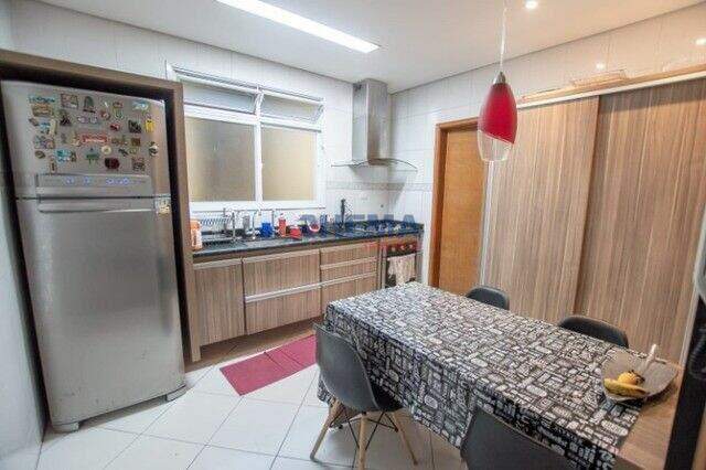Casa à venda no Campo Grande: 