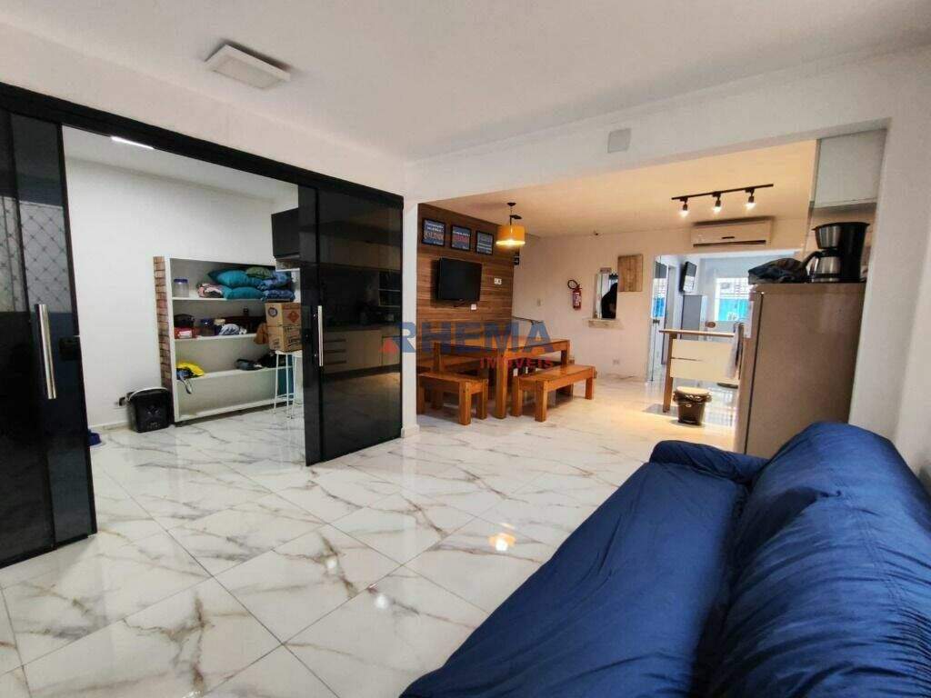 Sobrado à venda no Ponta da Praia: 