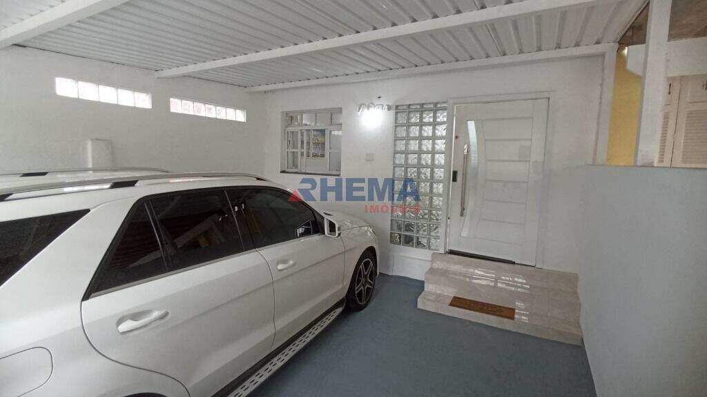 Casa à venda no Embaré: 