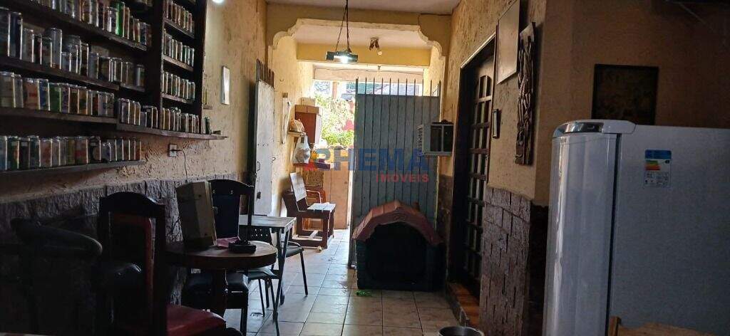 Sobrado à venda no Encruzilhada: 