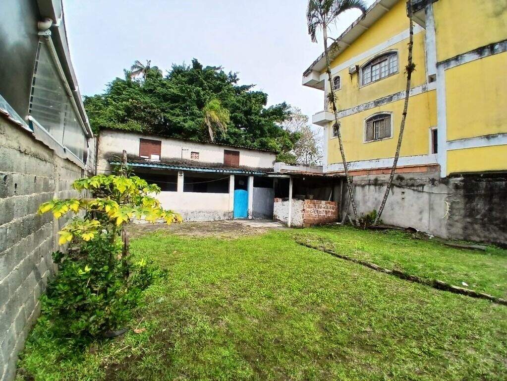 Terreno à venda no Jardim Las Palmas: 