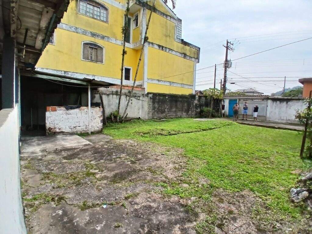 Terreno à venda no Jardim Las Palmas: 