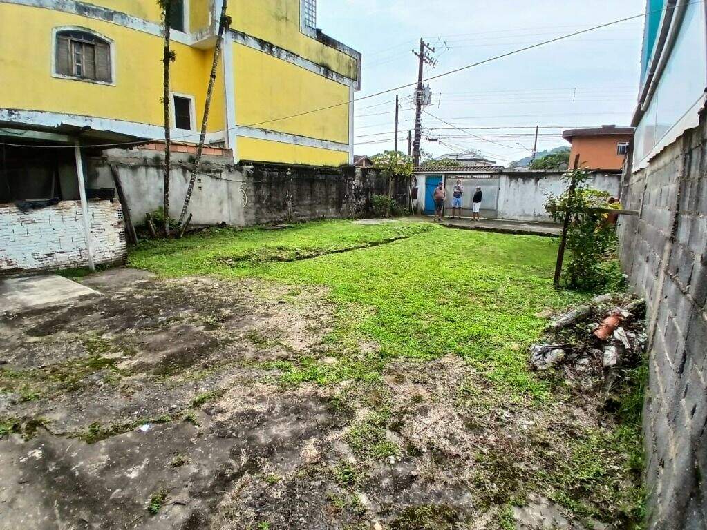 Terreno à venda no Jardim Las Palmas: 