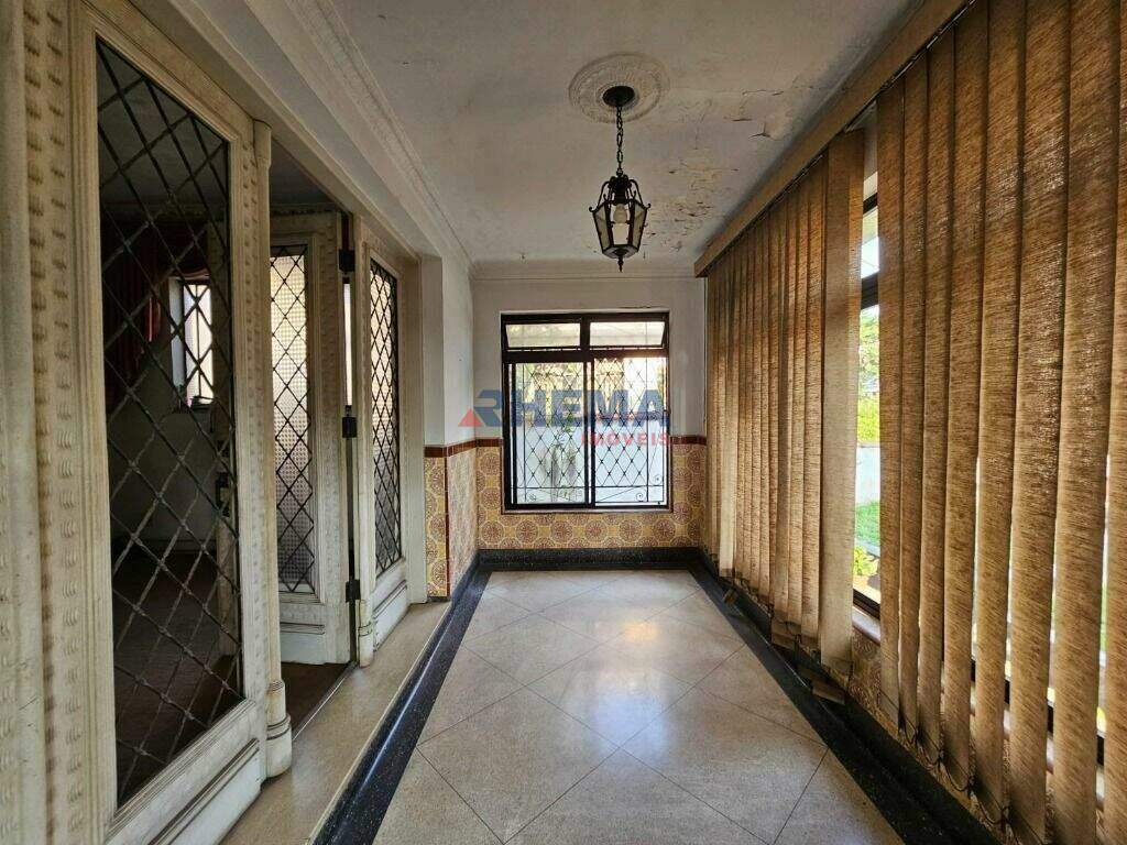 Casa à venda no Macuco: 