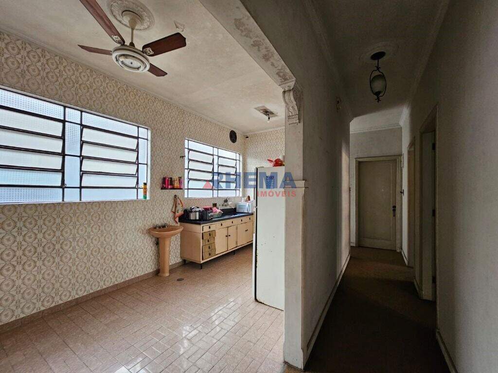 Casa à venda no Macuco: 