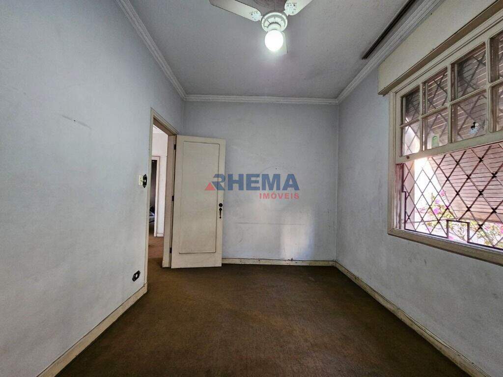 Casa à venda no Macuco: 