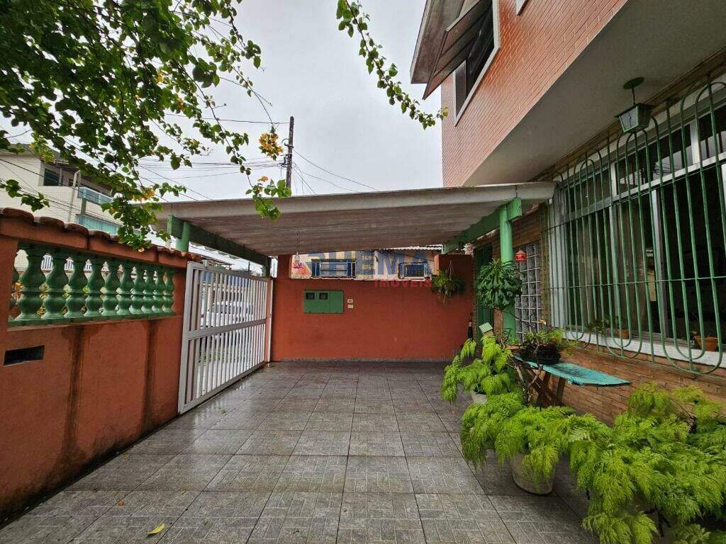 Sobrado à venda no Santa Maria: 