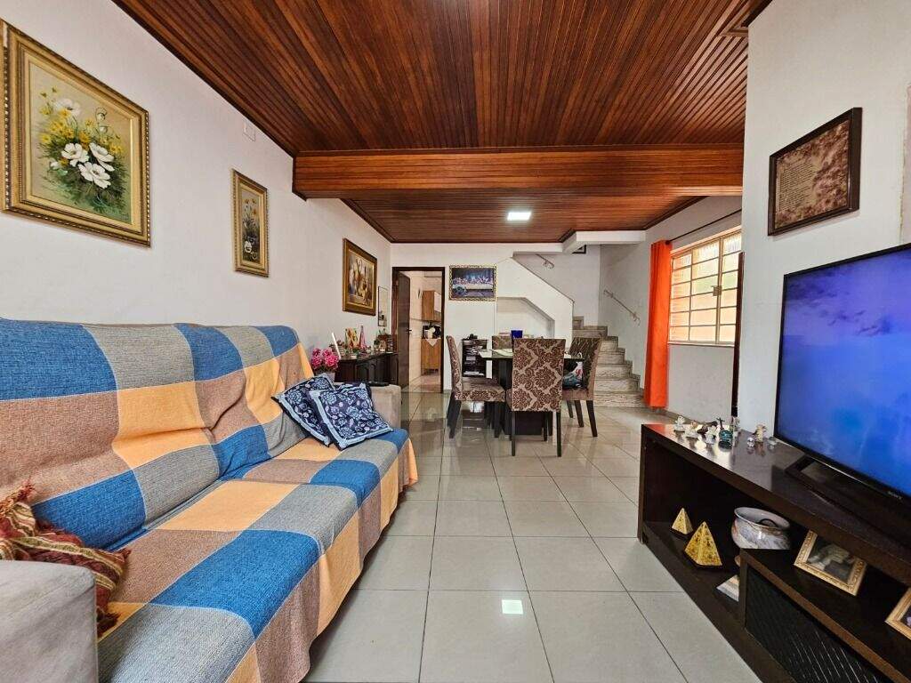 Sobrado à venda no Aparecida: 