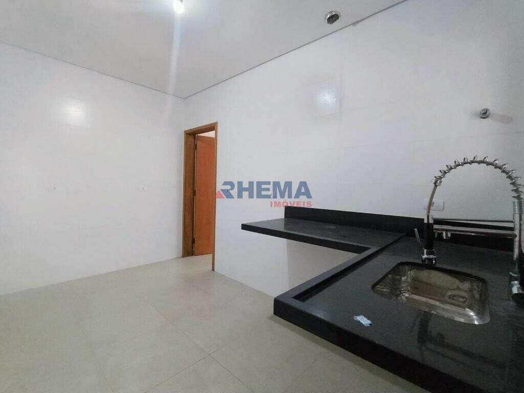 Sobrado à venda no Aparecida: 