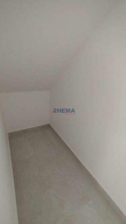Casa à venda no Embaré: 