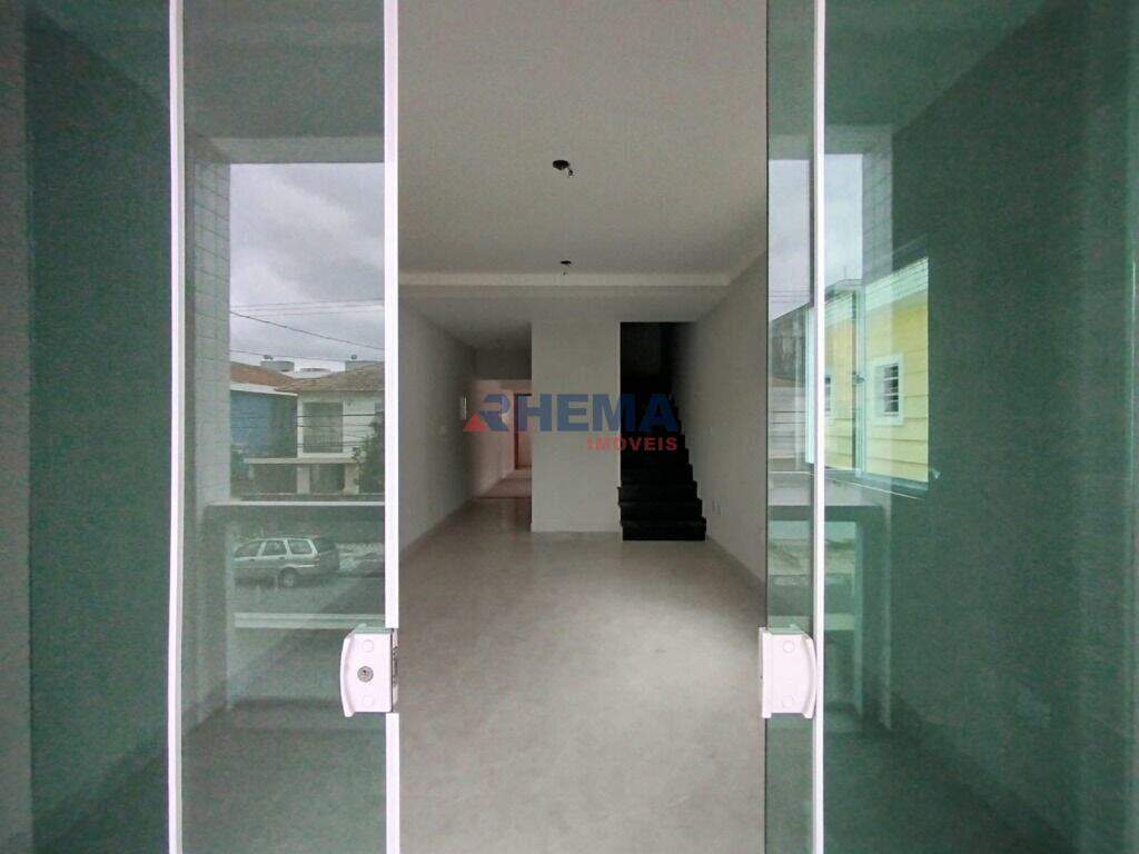 Sobrado à venda no Aparecida: 