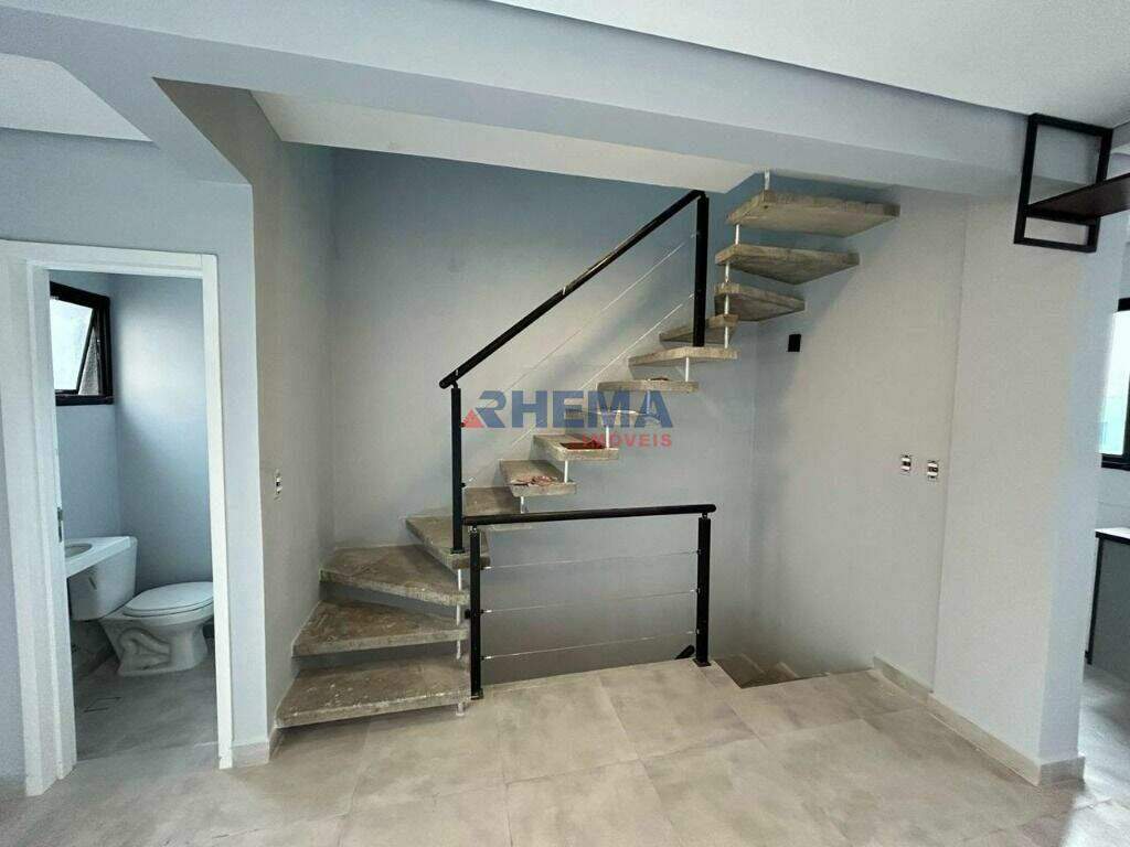 Sobrado à venda no Marapé: 