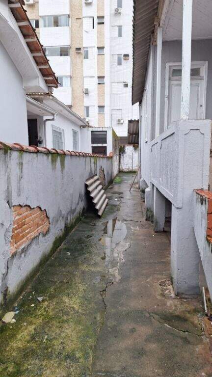 Terreno à venda no Ponta da Praia: 