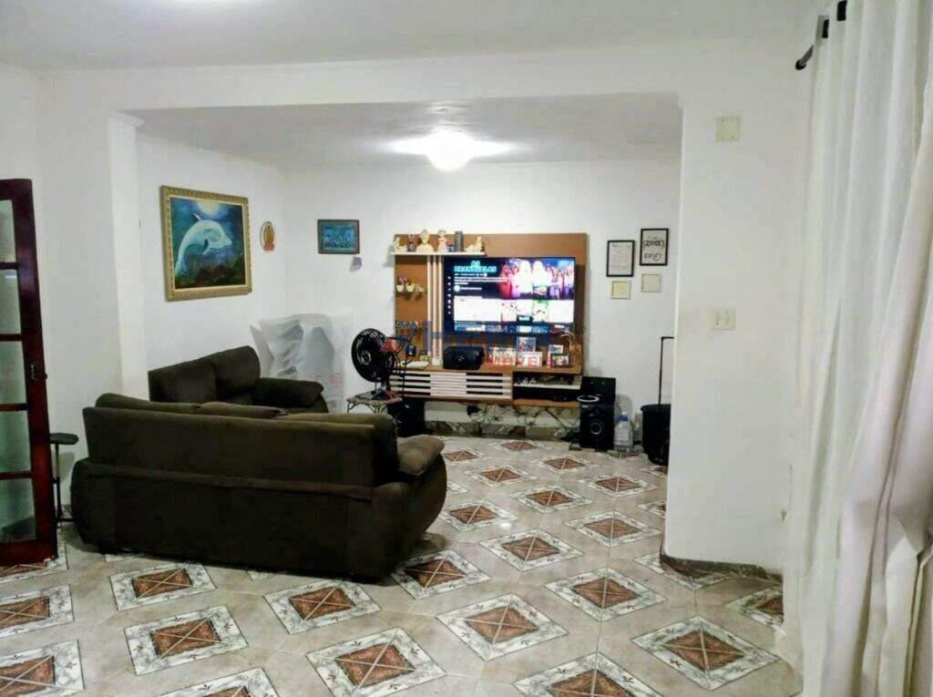 Sobrado à venda no Embaré: 