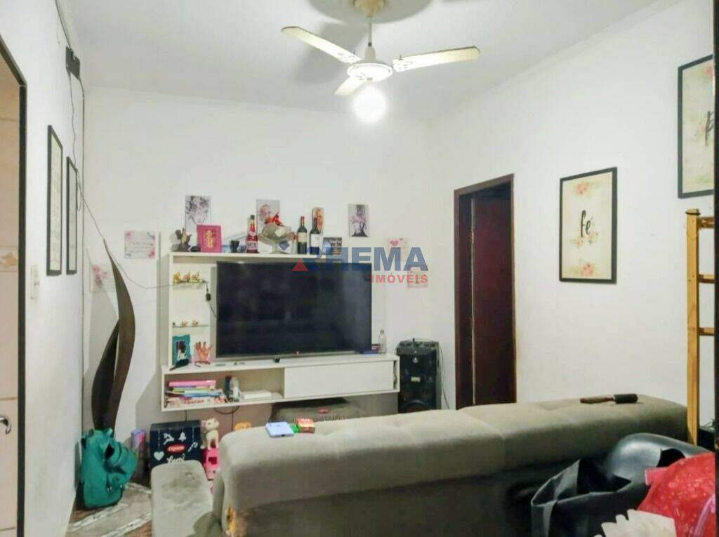 Sobrado à venda no Embaré: 