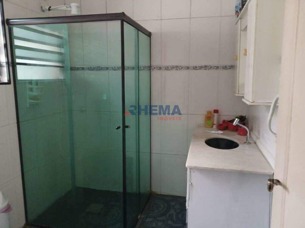 Sobrado à venda no Embaré: 