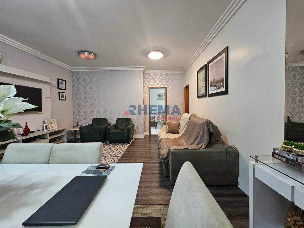 Casa à venda no Embaré: 