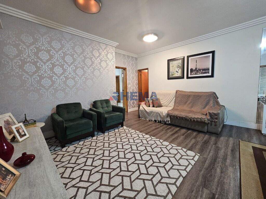 Casa à venda no Embaré: 