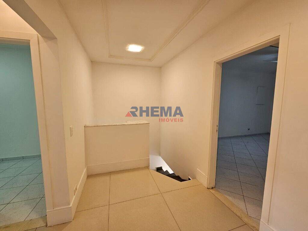 Sobrado à venda no Ponta da Praia: 