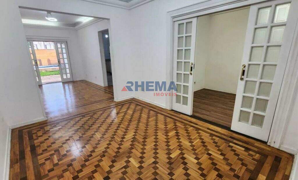 Sobrado à venda no Aparecida: 