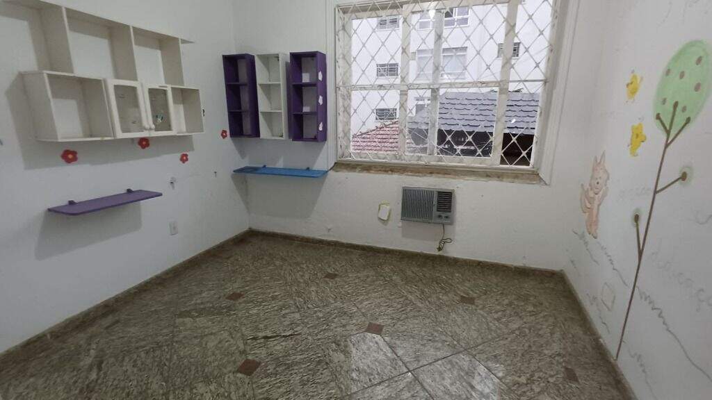 Sobrado à venda no Ponta da Praia: 