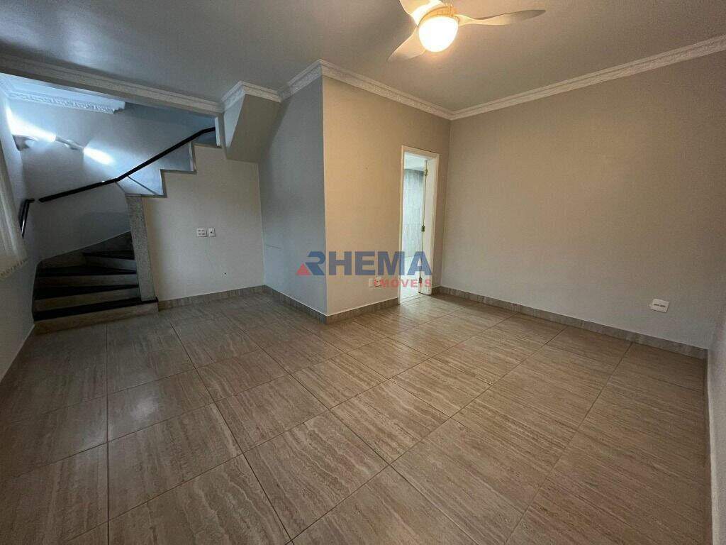 Casa à venda no Embaré: 