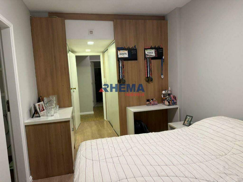 Apartamento à venda no Ponta da Praia: 