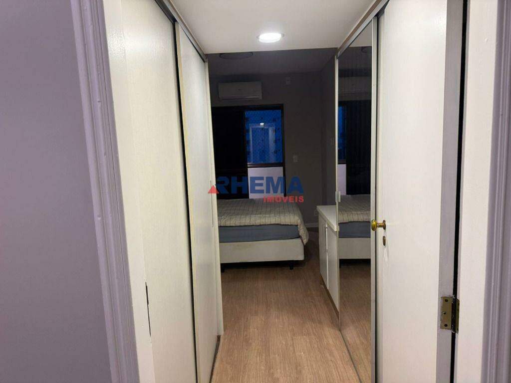 Apartamento à venda no Ponta da Praia: 