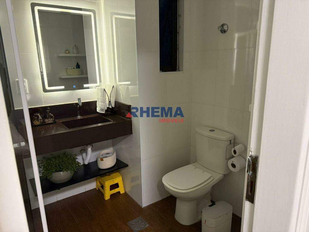 Apartamento à venda no Ponta da Praia: 