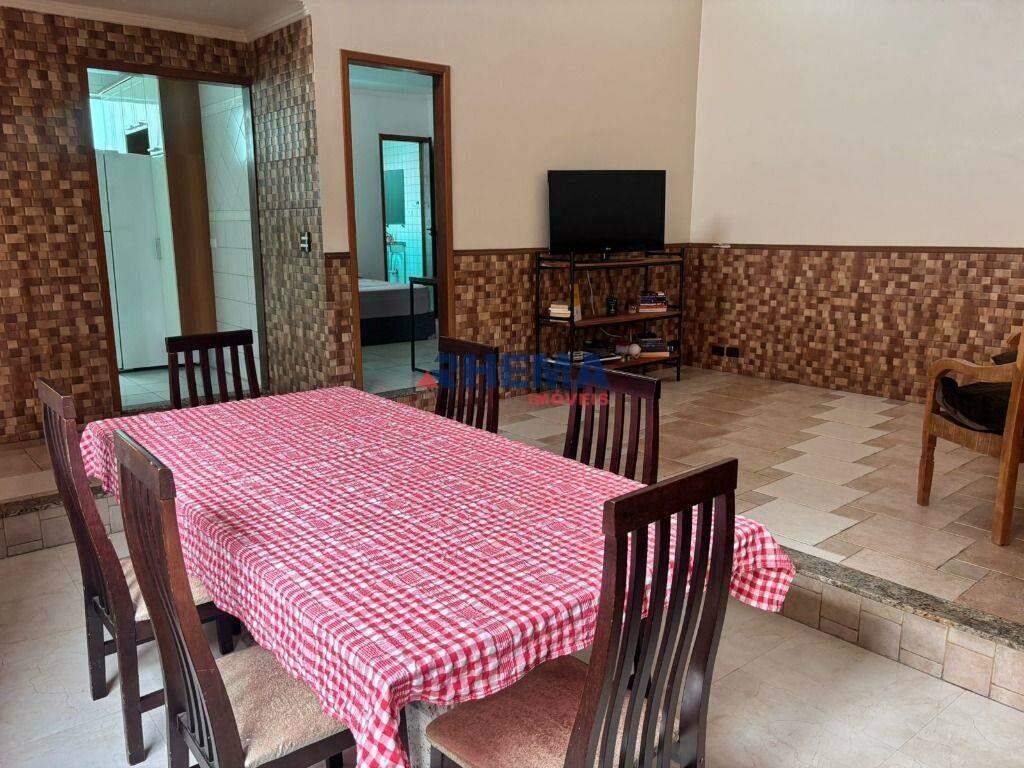 Casa à venda no Parque Bitaru: 