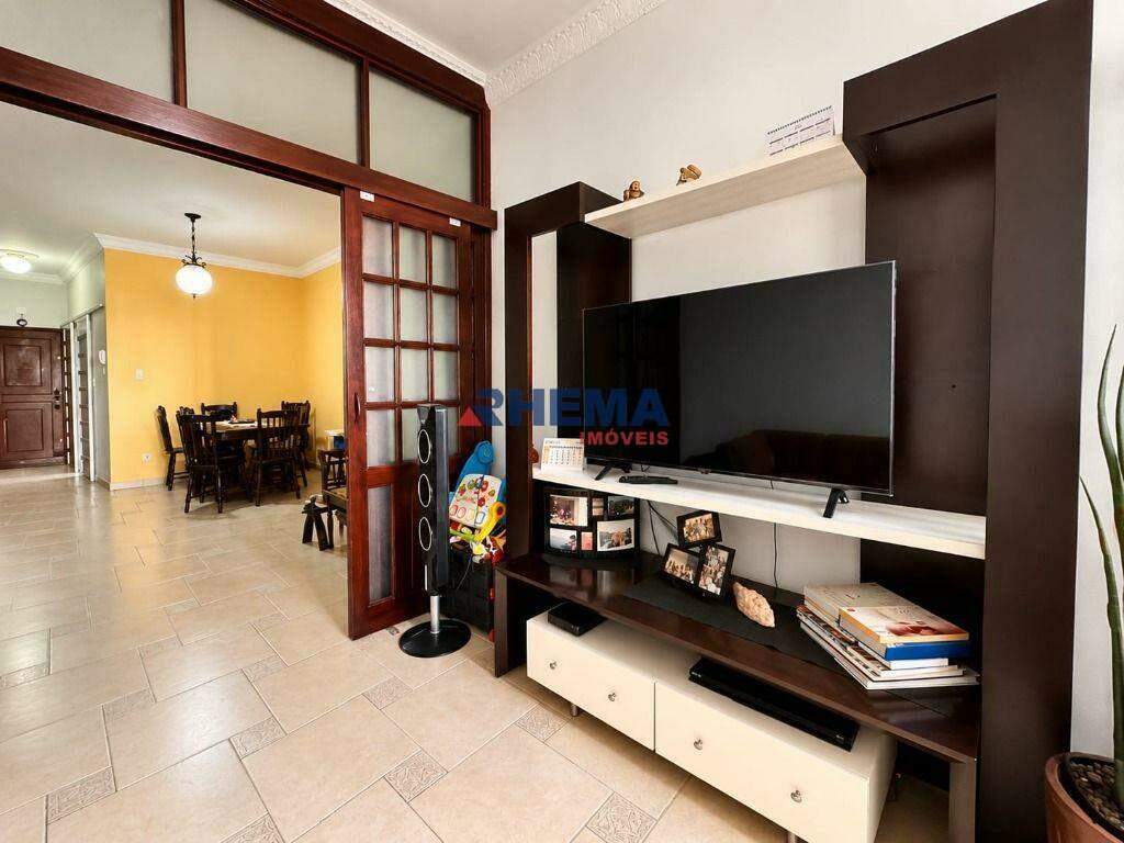 Apartamento à venda no Embaré: 