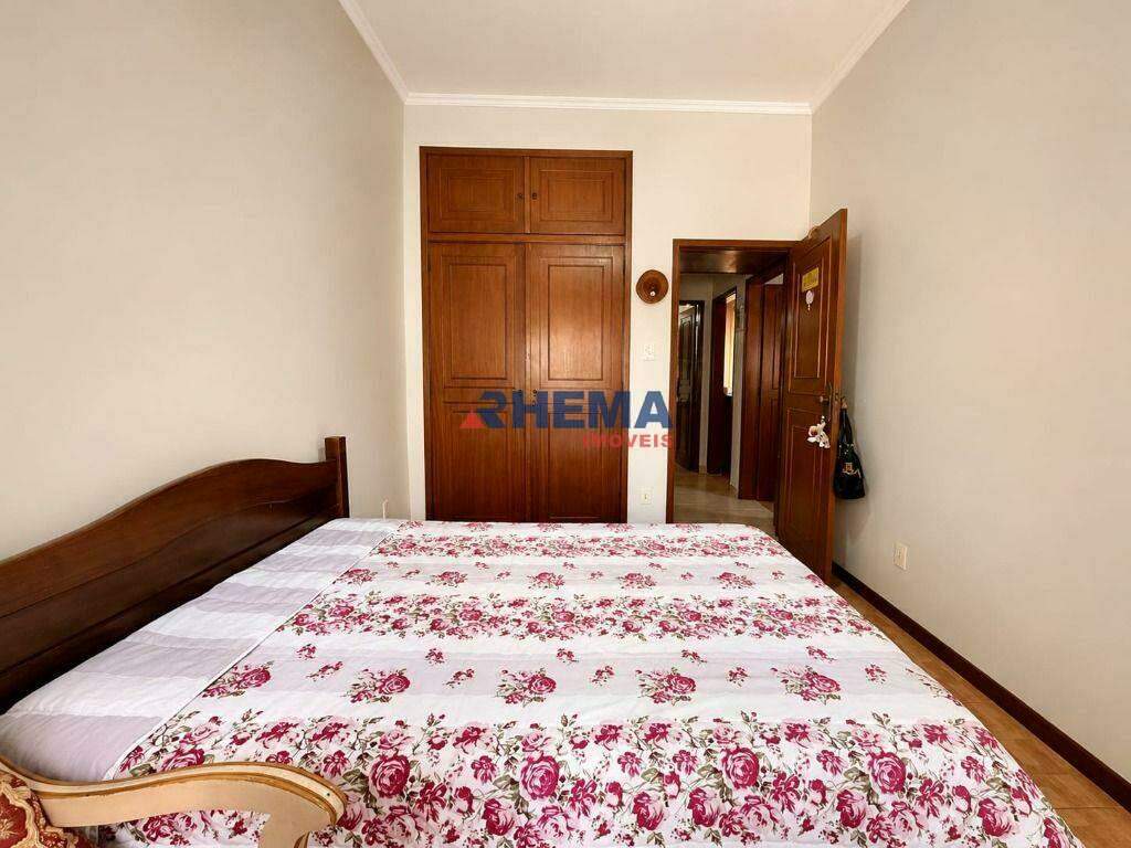 Apartamento à venda no Embaré: 
