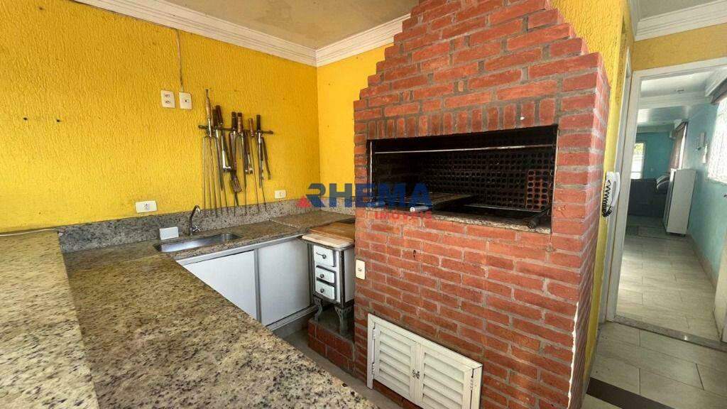 Casa à venda no Embaré: 