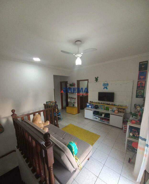 Sobrado à venda no Ponta da Praia: 