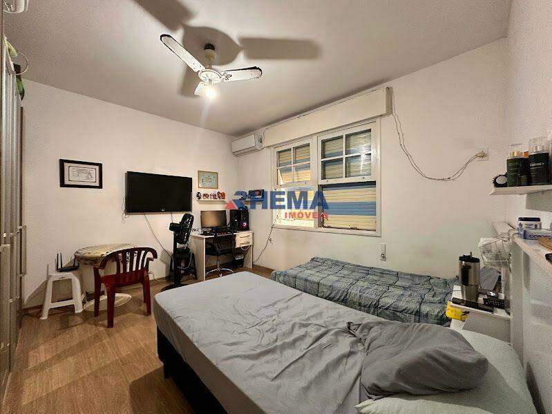 Apartamento à venda no Embaré: 