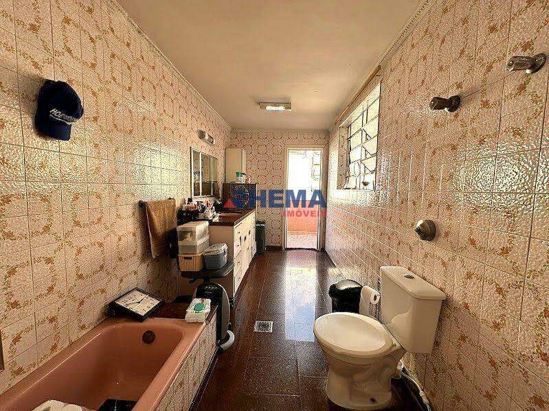 Sobrado à venda no Aparecida: 
