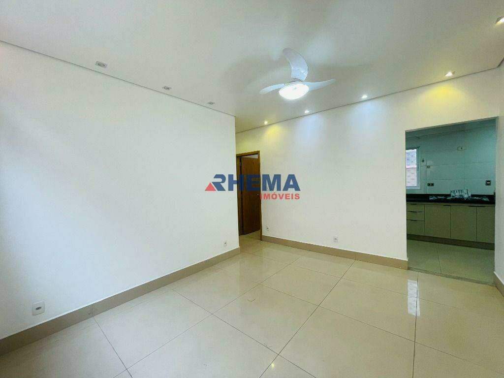Apartamento à venda no Embaré: 