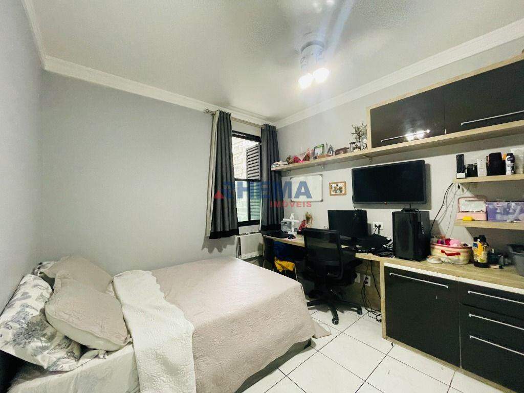 Apartamento à venda no Ponta da Praia: 