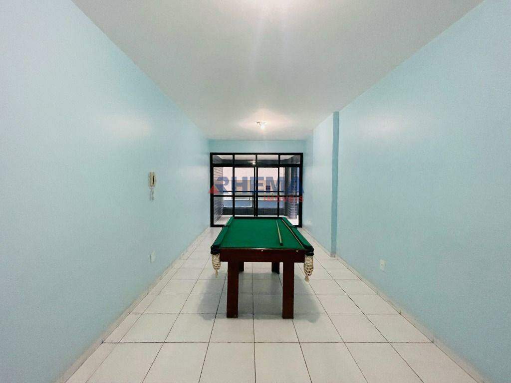 Apartamento à venda no Ponta da Praia: 
